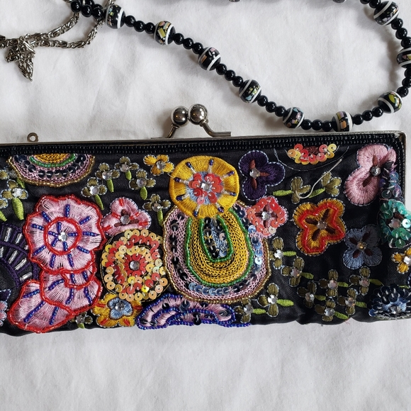 Embroidered beaded &Sequin Clutch - Picture 1 of 3